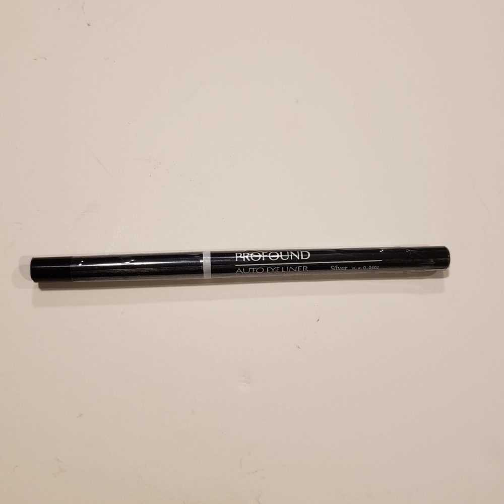 New Profound Auto Eyeliner Silver 0.04 oz.